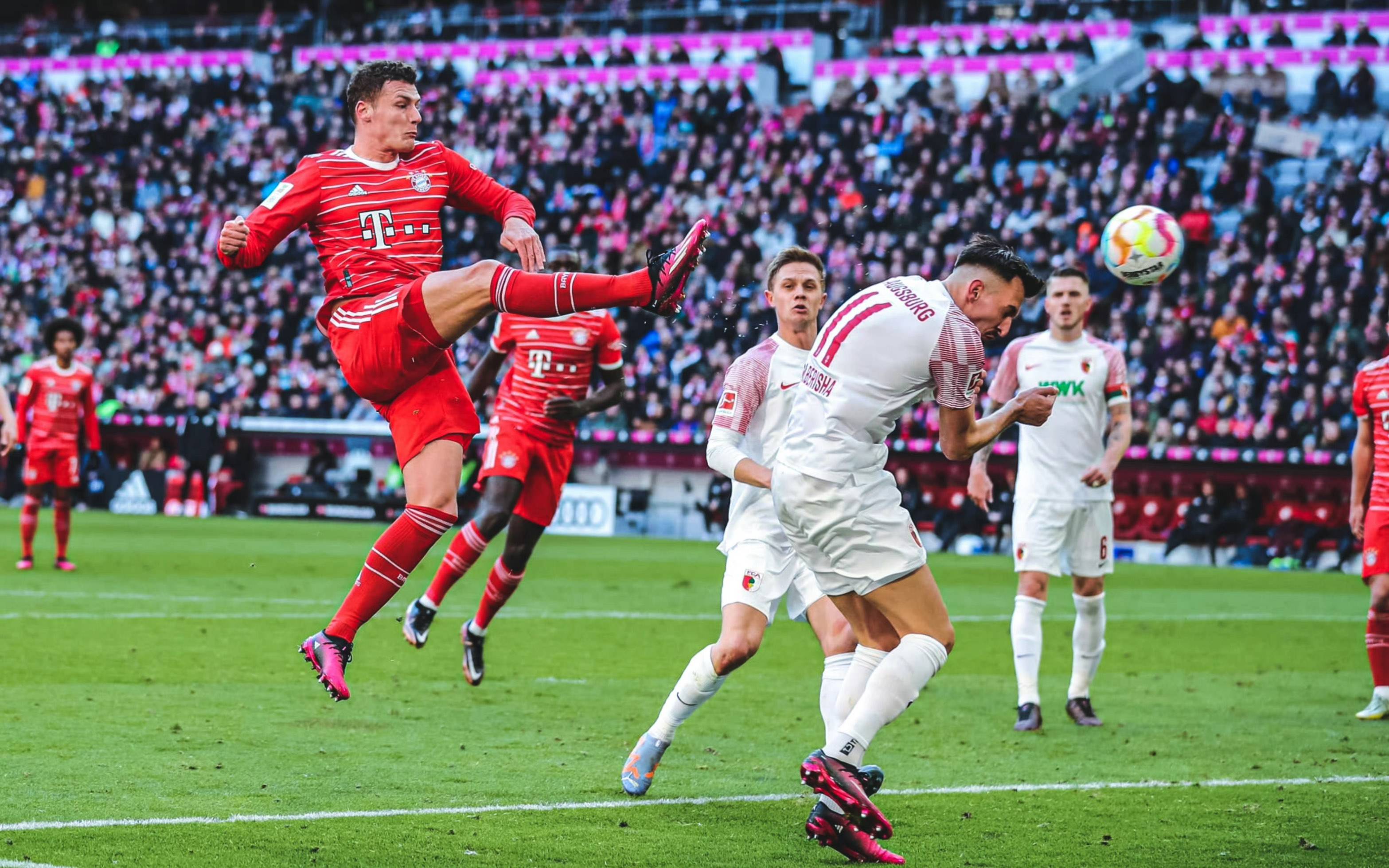 包含奥格斯堡状态回升，连续场比赛得分不俗的词条