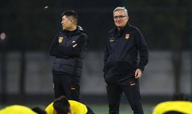 开云体育网页版入口-关于索肖后防阵容争议，主教练或将做出调整的信息