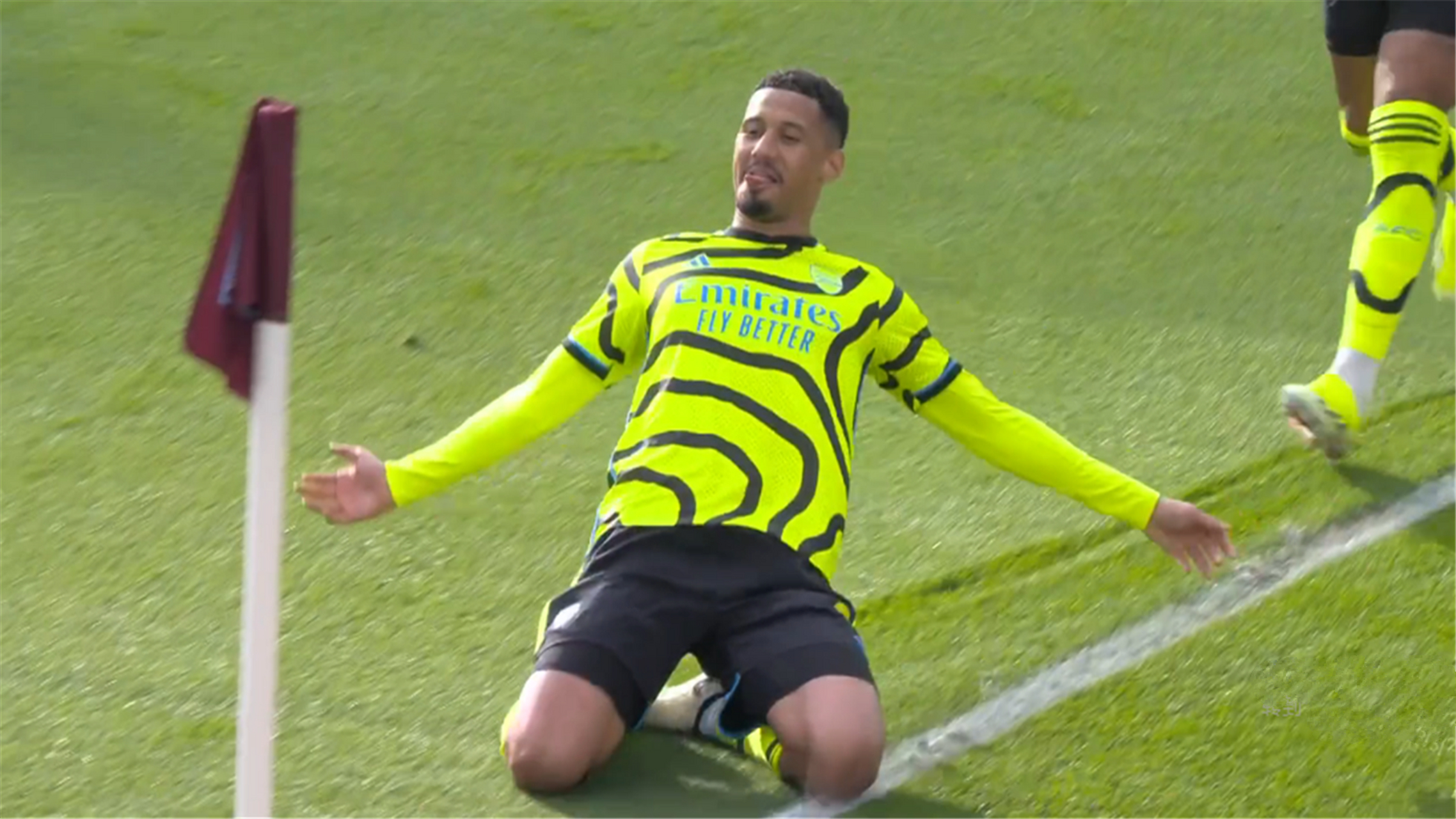 开云体育官网-阿森纳客场大胜，英超前六位置稳固