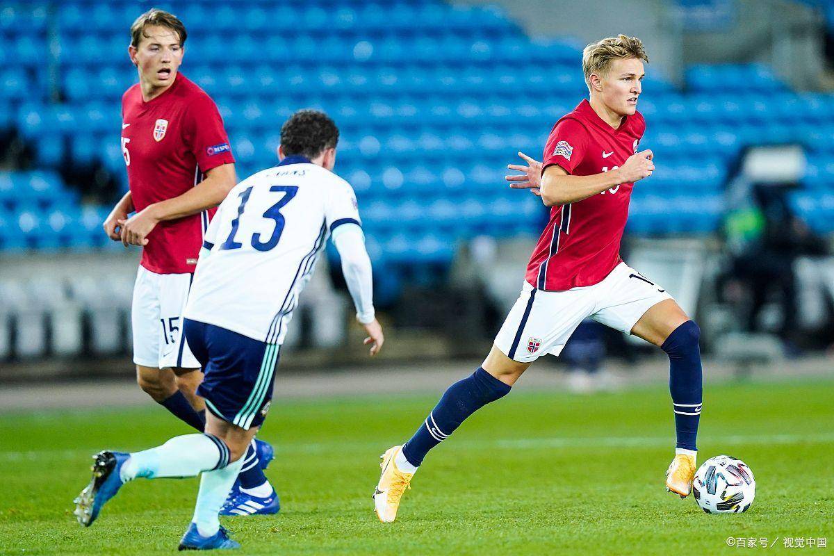 开云体育官网入口-牙买加前锋在欧洲联赛中迅猛冲击对手的简单介绍