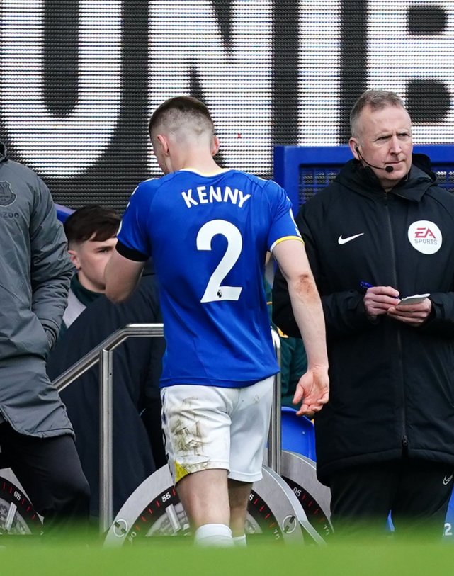 埃弗顿主场告负,近期成绩不佳 埃弗顿主场告负,近期成绩不佳