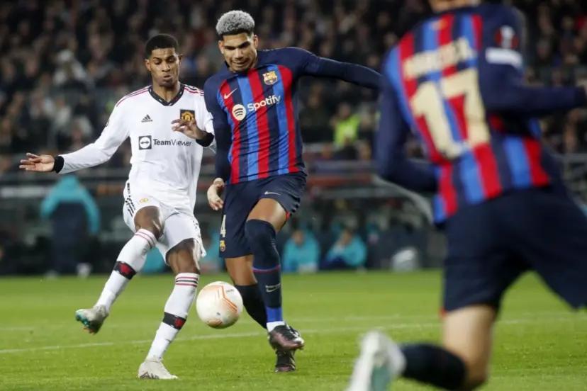 开云体育网页版-巴萨后卫力保球门，稳固球队防线的简单介绍