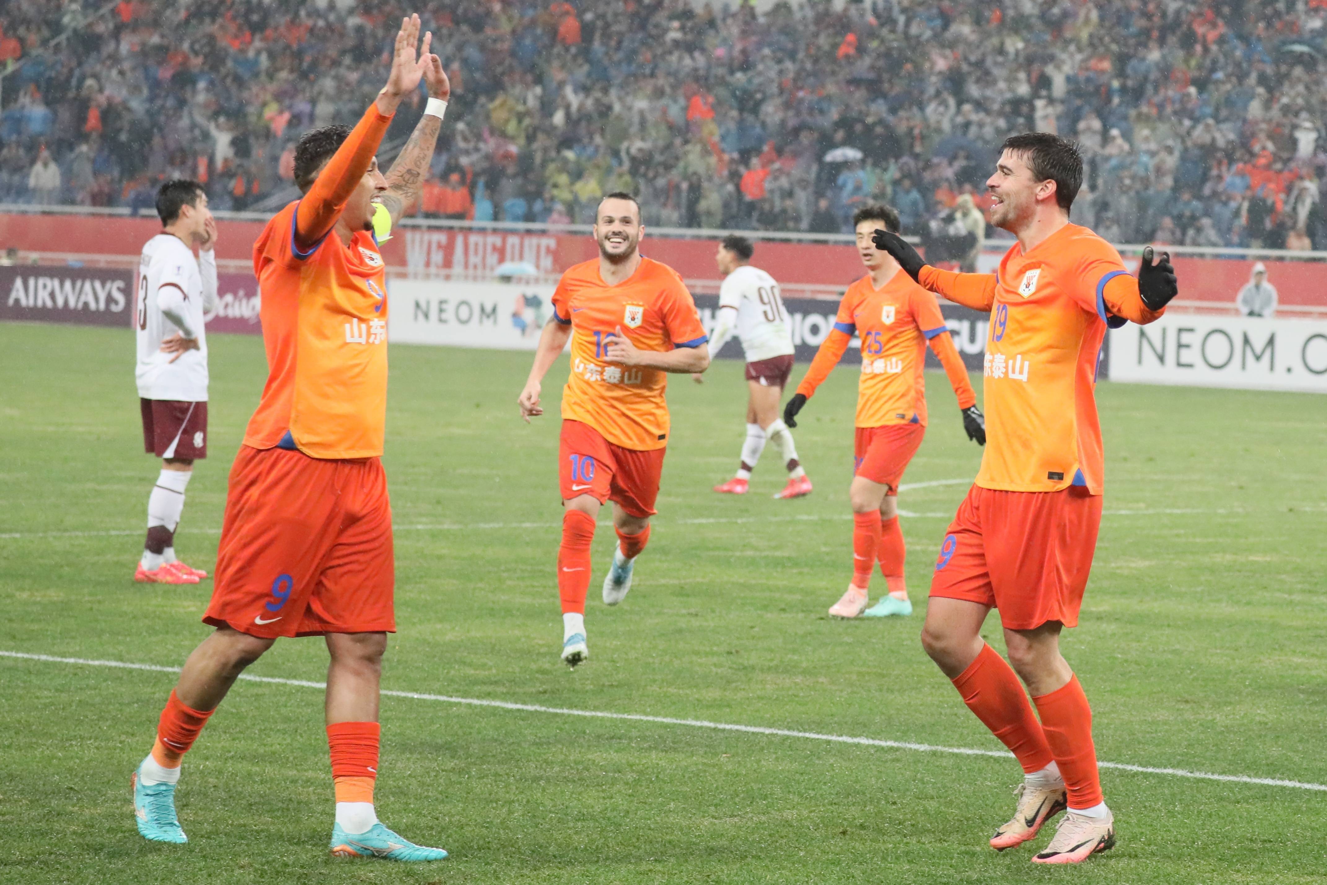 开云体育官方入口-亚泰迎战危机，客场对阵青岛实现保级机会