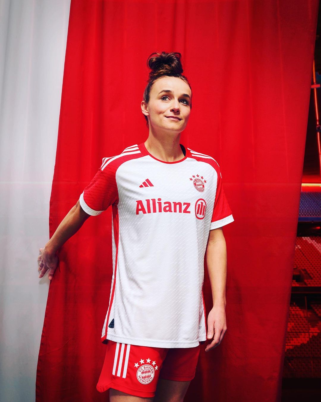 开云体育亚洲官网-沃尔夫斯堡球员展现出色表现，摘得胜利的简单介绍