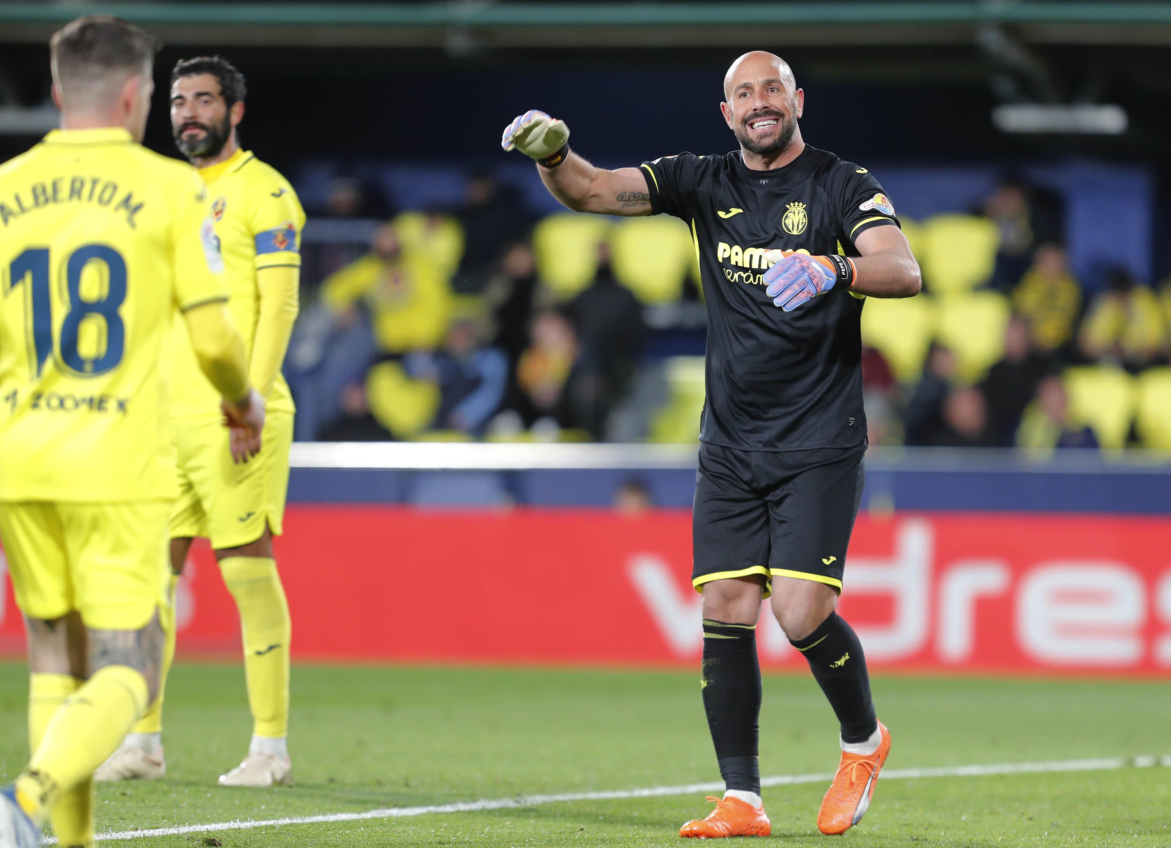 包含比利亚雷亚尔年轻球员初尝比赛滋味，成为焦点的词条