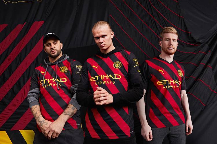 曼联客场挑战伯恩利，期待取得胜利的简单介绍