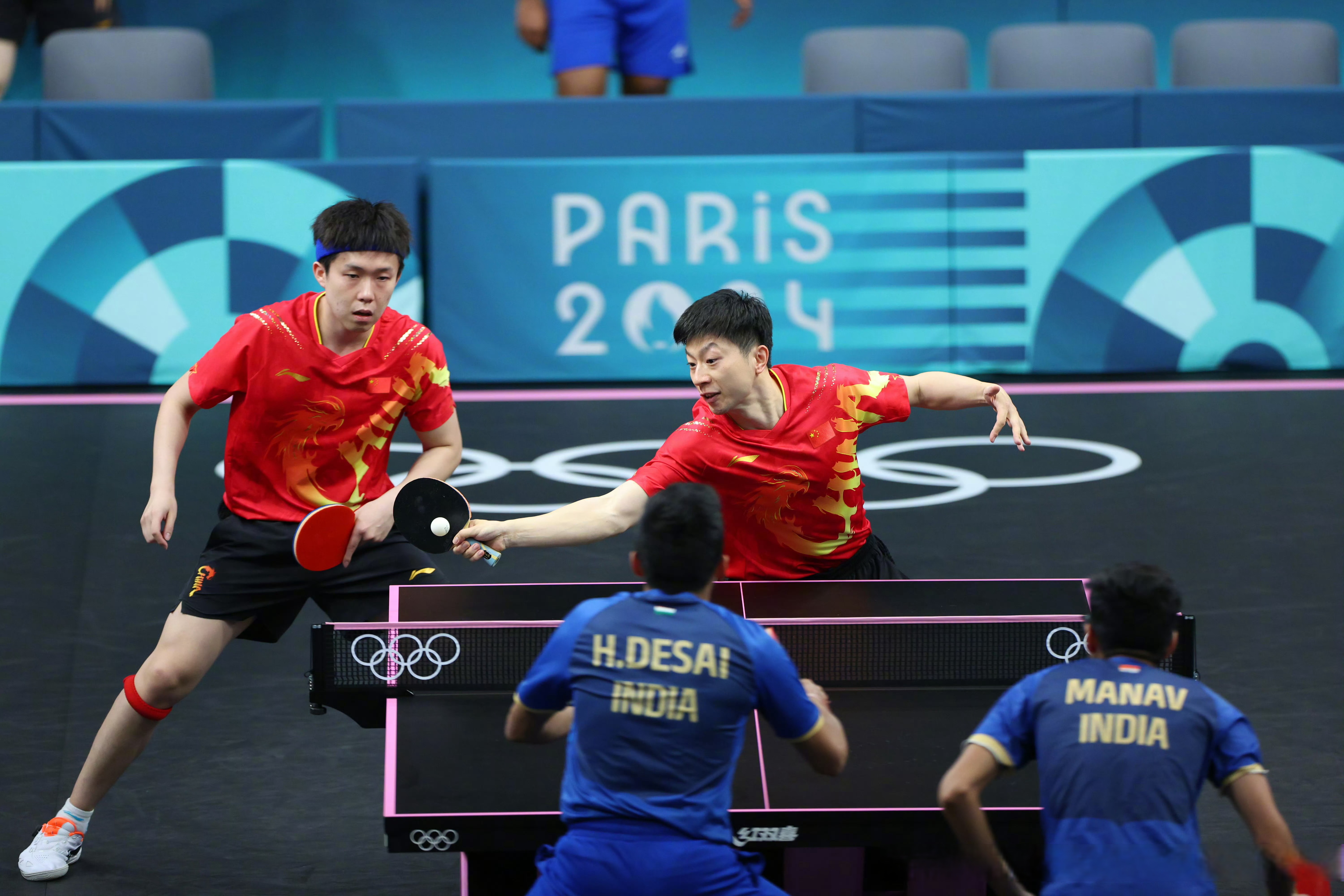 北京队在比赛中运用出色战术，击败对手取胜的简单介绍