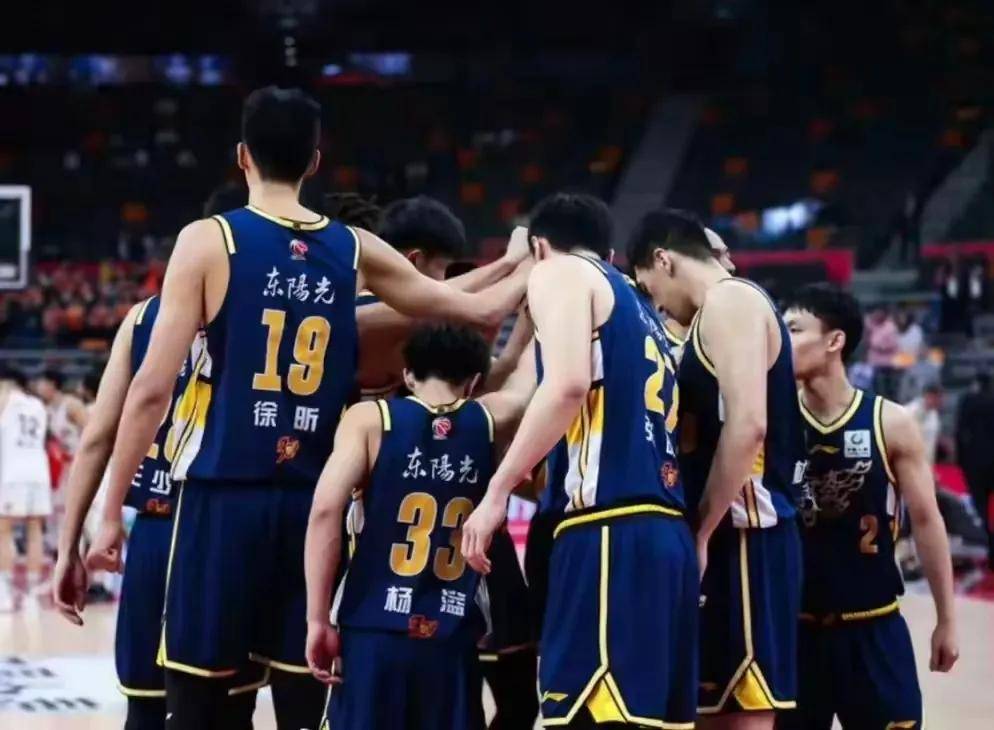 开云体育亚洲官网-比赛中惊现黑马球队，一举击败强队大热门