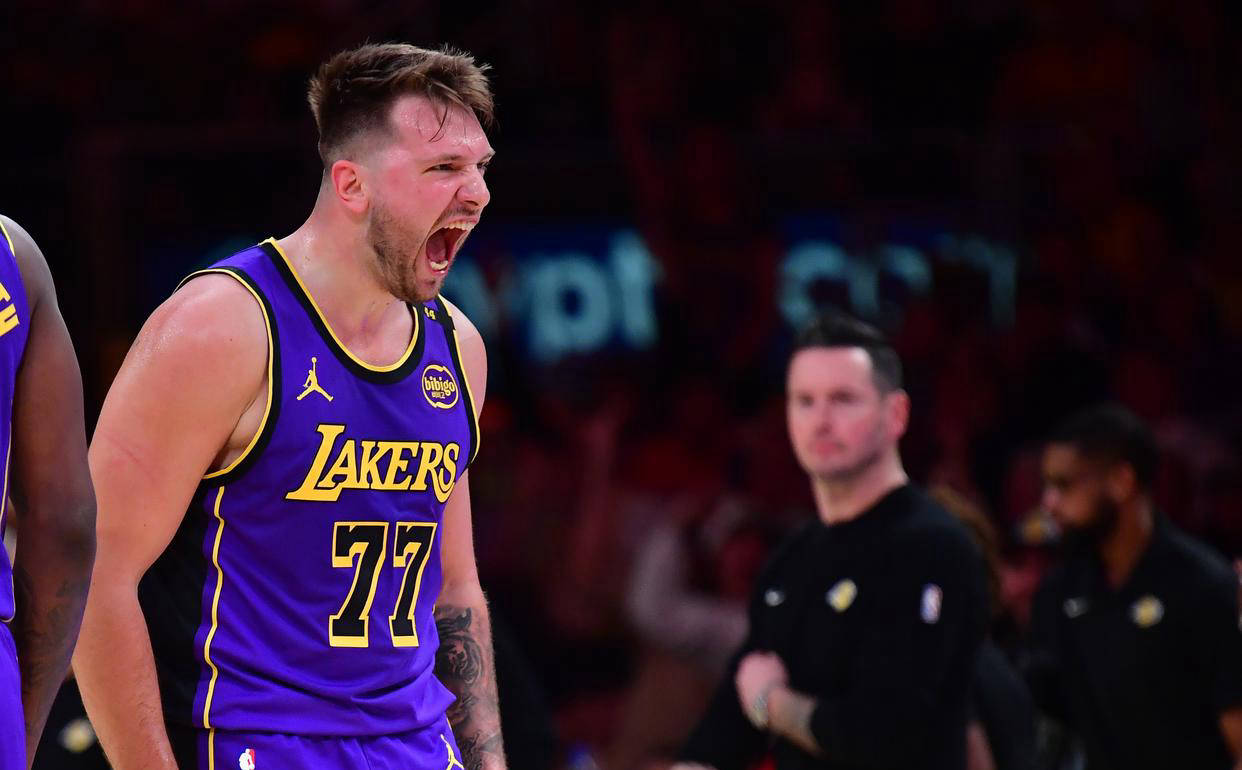 开云体育亚洲官网-篮球联赛中的“新秀”球员崭露头角的简单介绍