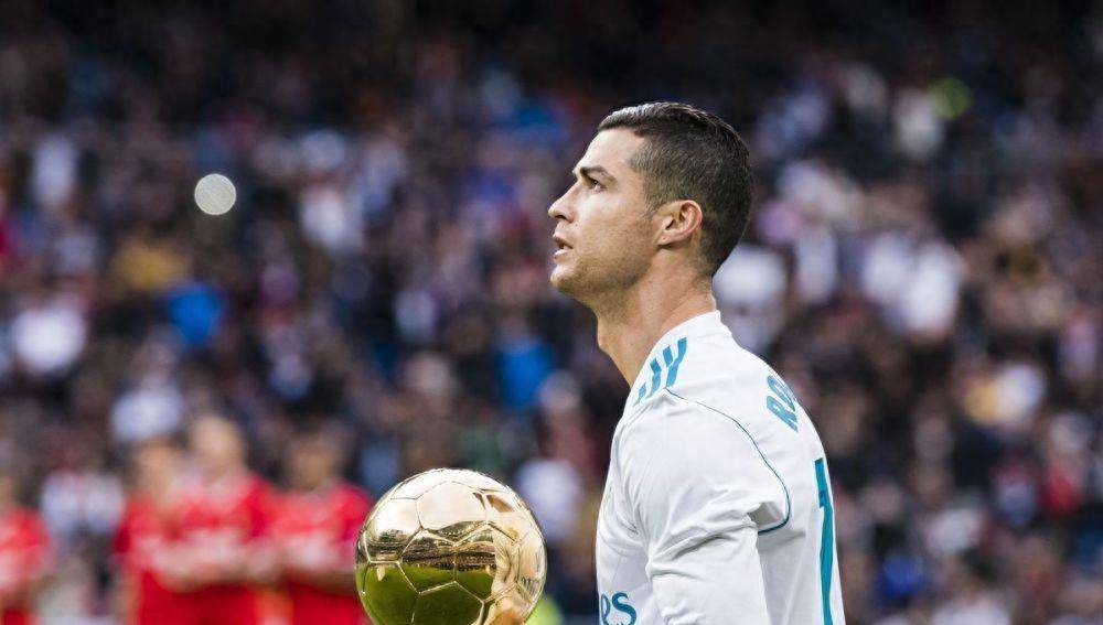 狂人C罗：皇马再次拿下胜利