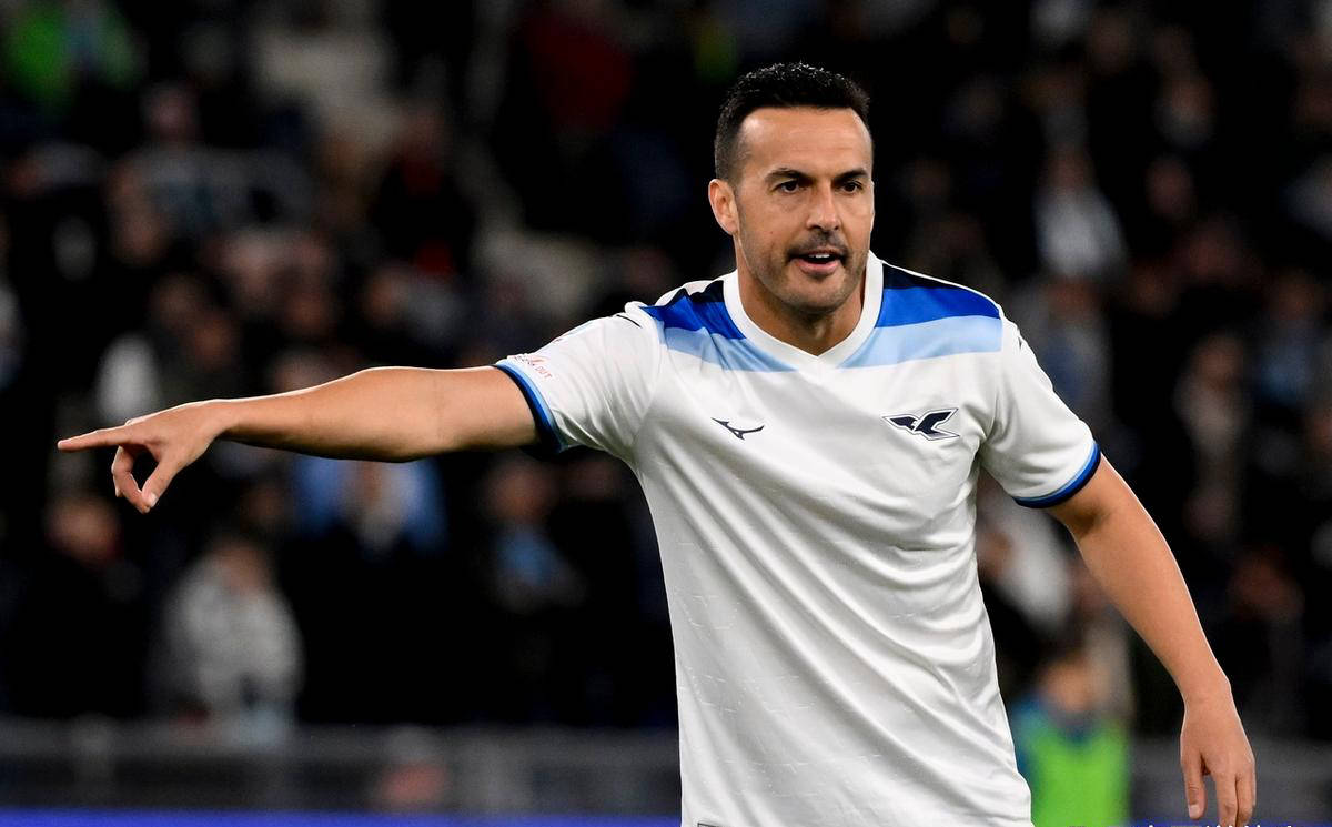 包含拉齐奥球员状态神勇，全队士气高涨的词条