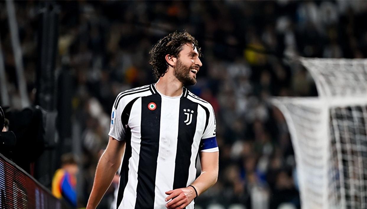 包含尤文图斯客场困难战胜帕尔马，延续胜利气势的词条