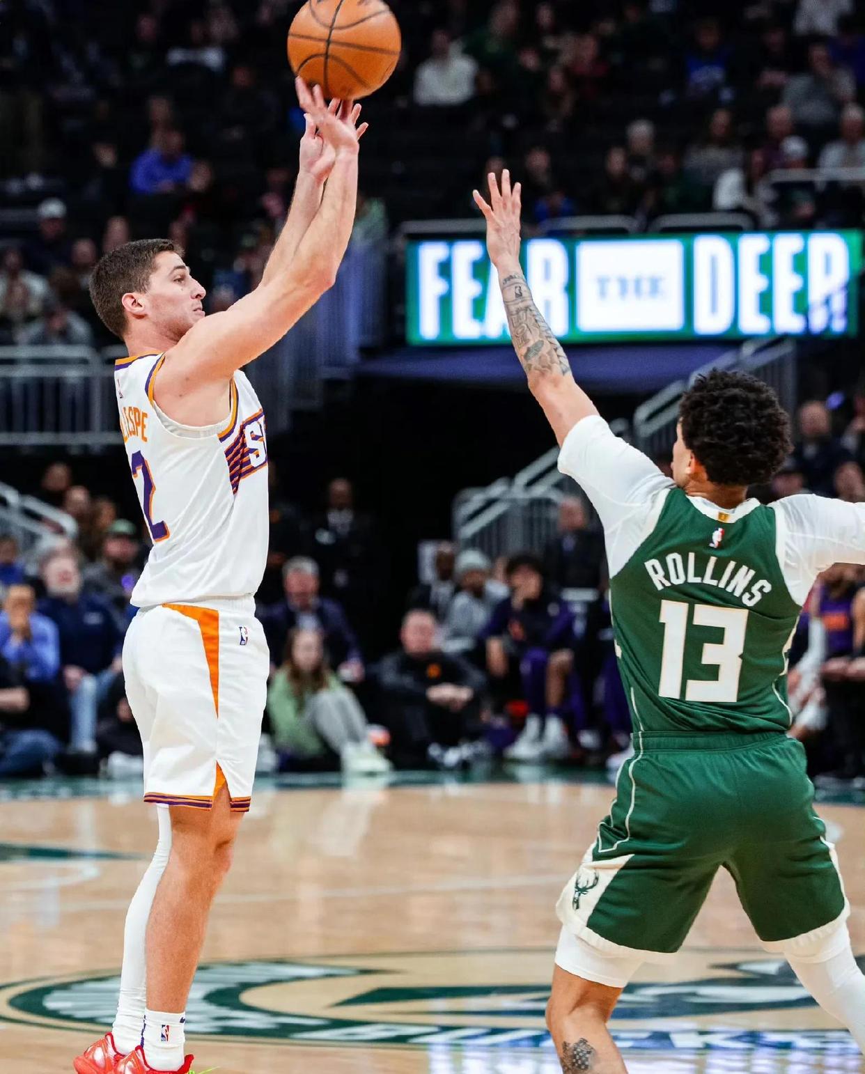 雄鹿双枪表现抢眼，猛龙输球无缘胜利的简单介绍