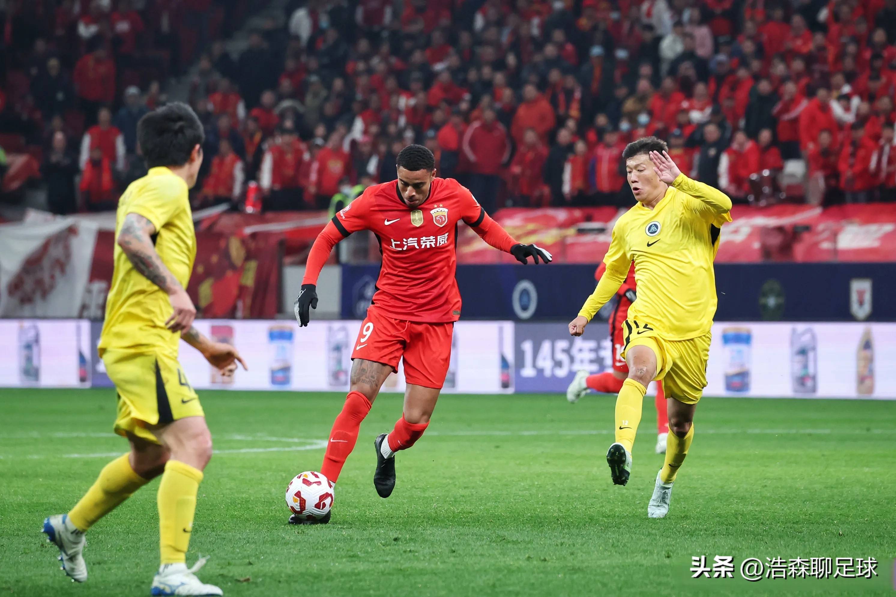 深圳荣膺冠军头衔，中超赛场上的风采再现！