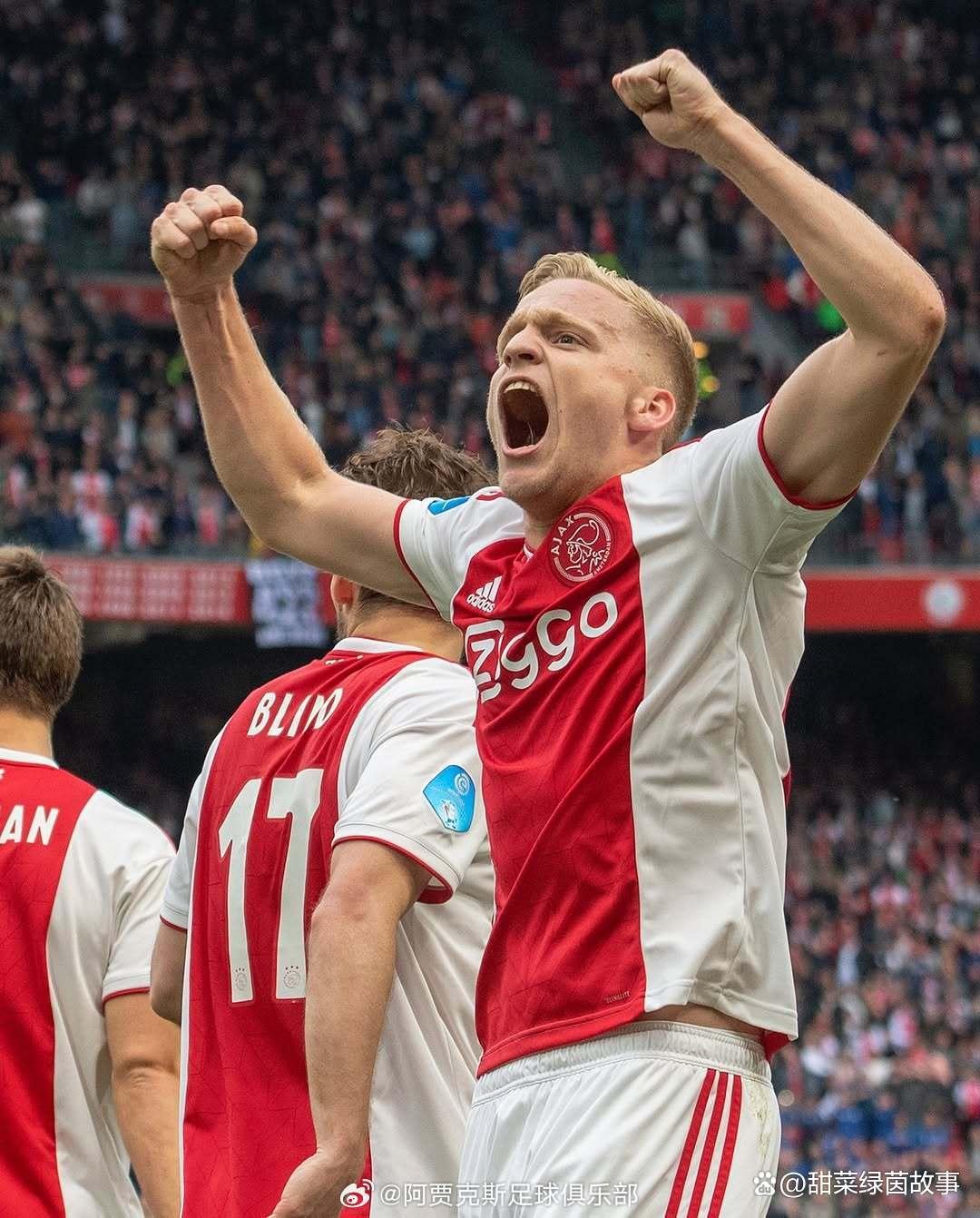 阿贾克斯队在比赛中大获胜利