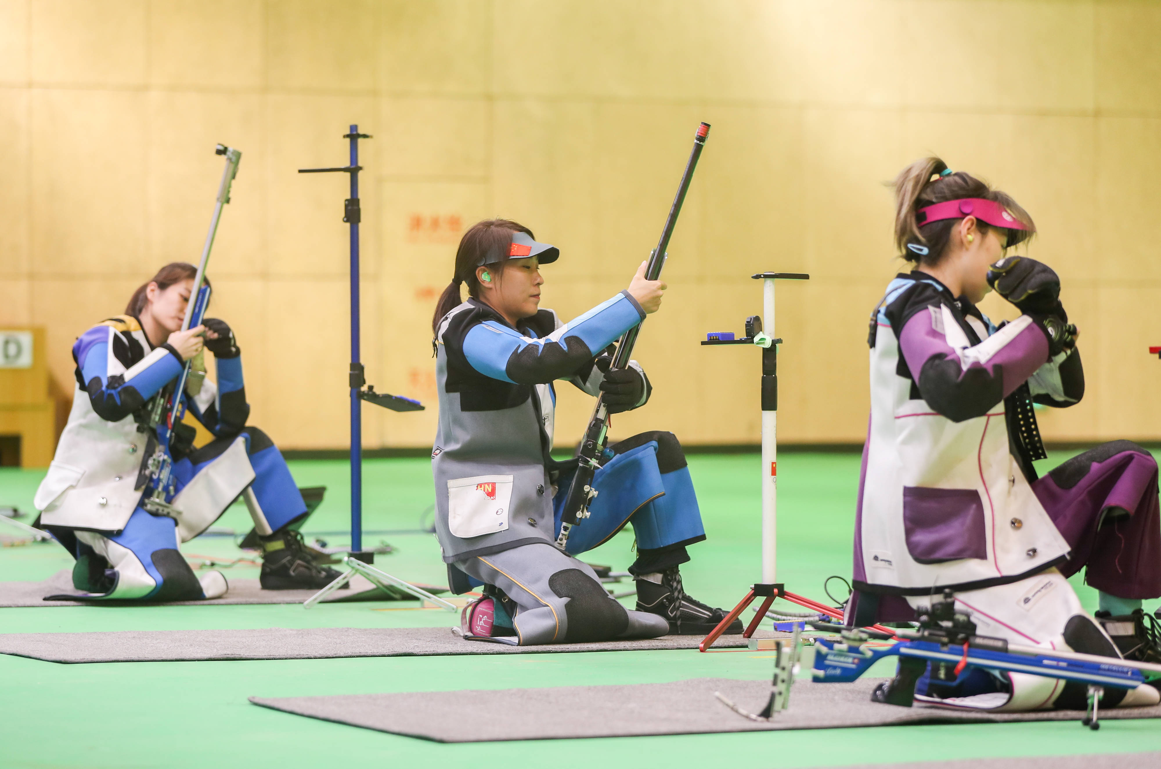 赞比亚运动员卫冕射击比赛冠军