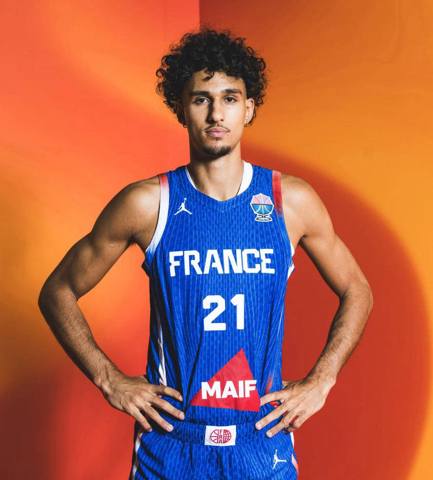 法国国家队在比赛中展现出色实力