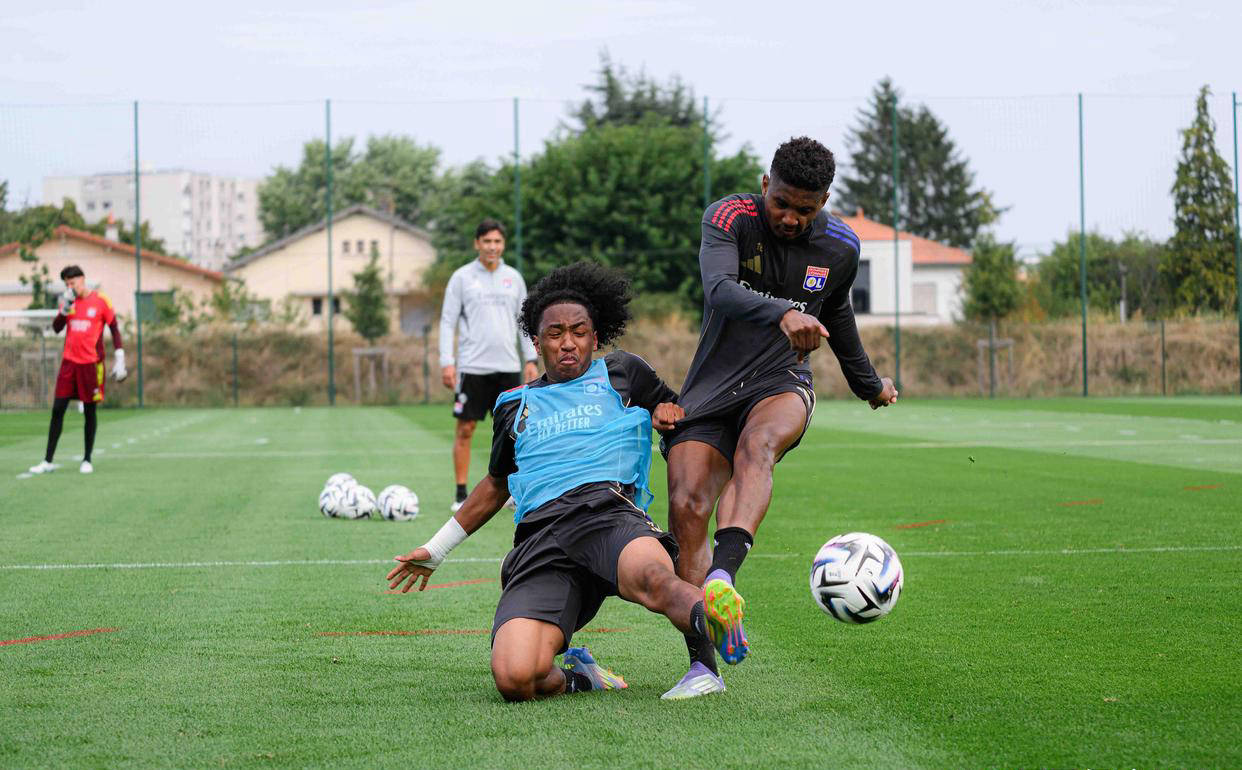 里昂客场战胜对手,取得关键胜利 里昂客场战胜对手,取得关键胜利