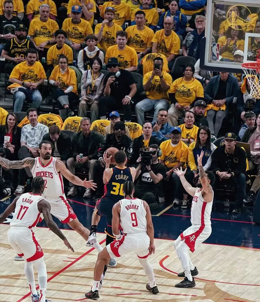 开云体育中国官网-勇士遭快船逆袭惨败，血战负猛龙的简单介绍